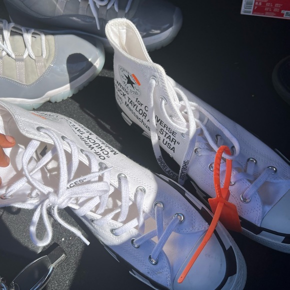 Off white converses - Picture 3 of 4